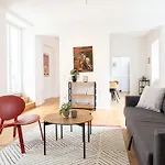 Mintgraz - 1 Bedroom With Terrace Apartman