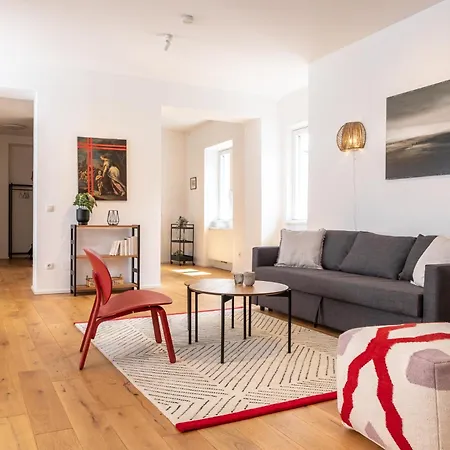 Luxury In Center With Terrace Грац