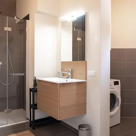 Mintgraz - 1 Bedroom With Terrace דירה *
